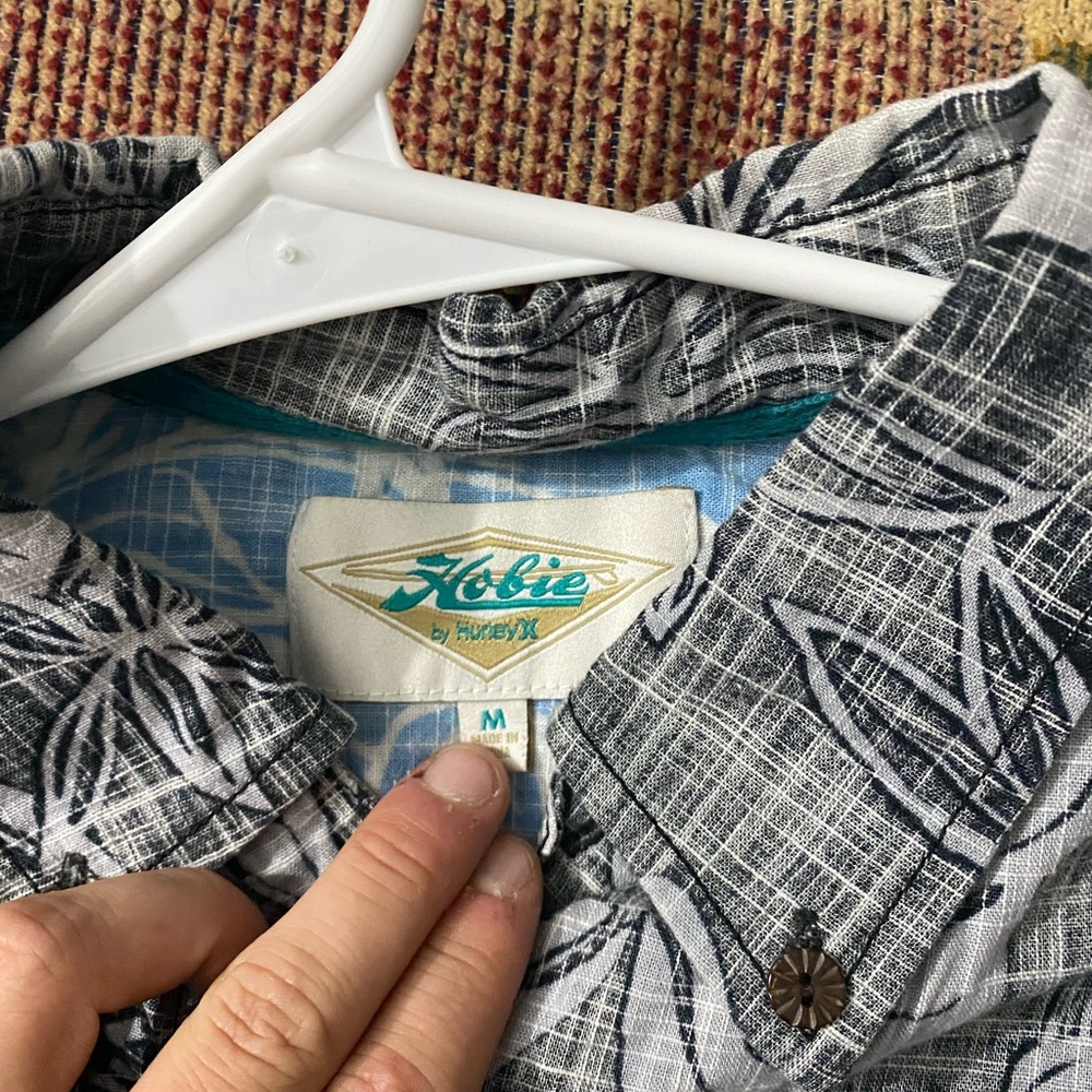 Hobie luau print button up